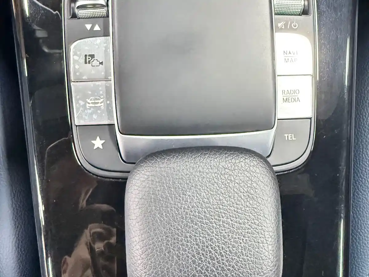  Mercedes-Benz Mercedes-Benz A-Class 2022 A 180 L Sport Sedan 10