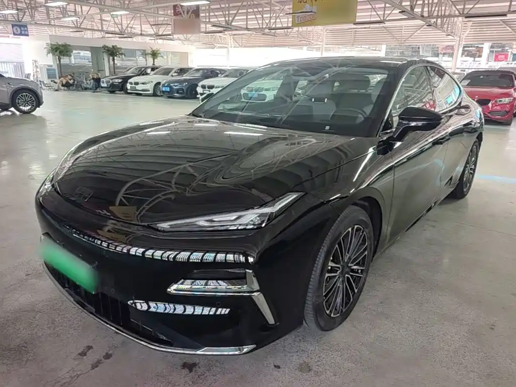 Geely Galaxy Galaxy Xingyao 8 2025