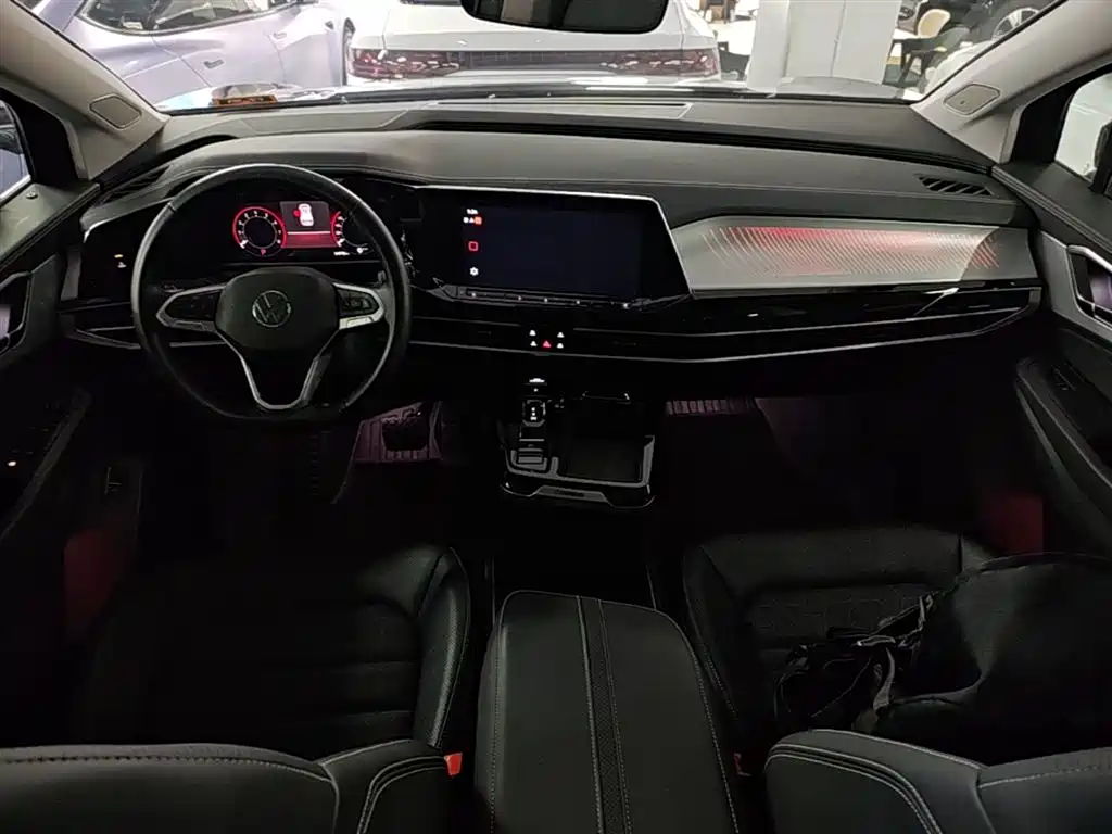 Volkswagen Talagon 2022 380TSI 4WD Luxury Premium Pro Edition 6-seater фото 10