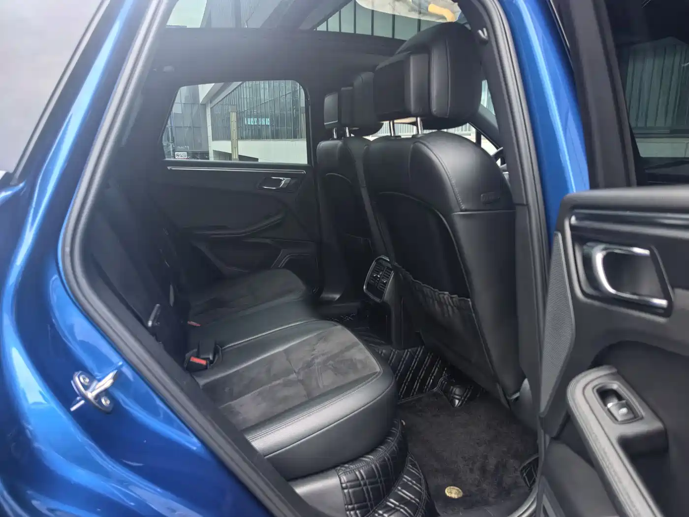 Porsche Macan 2016 Macan 2.0T фото 15