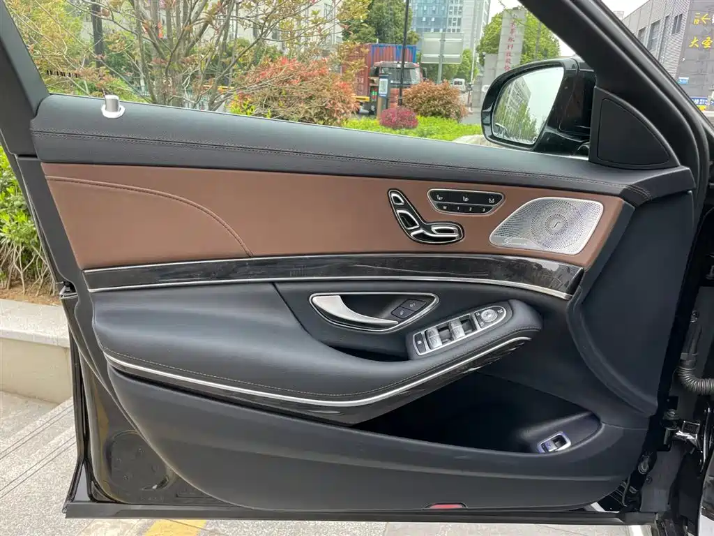 MERCEDES-BENZ S CLASS