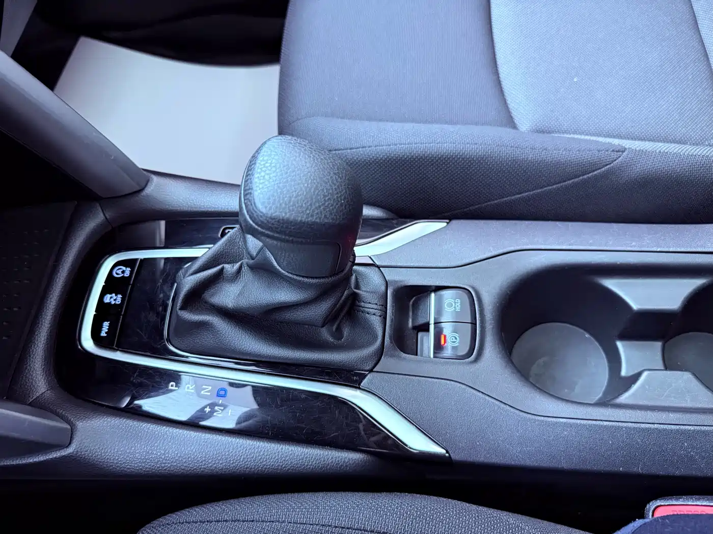 Toyota Frontlander 2023 2.0L CVT Leading Edition фото 18