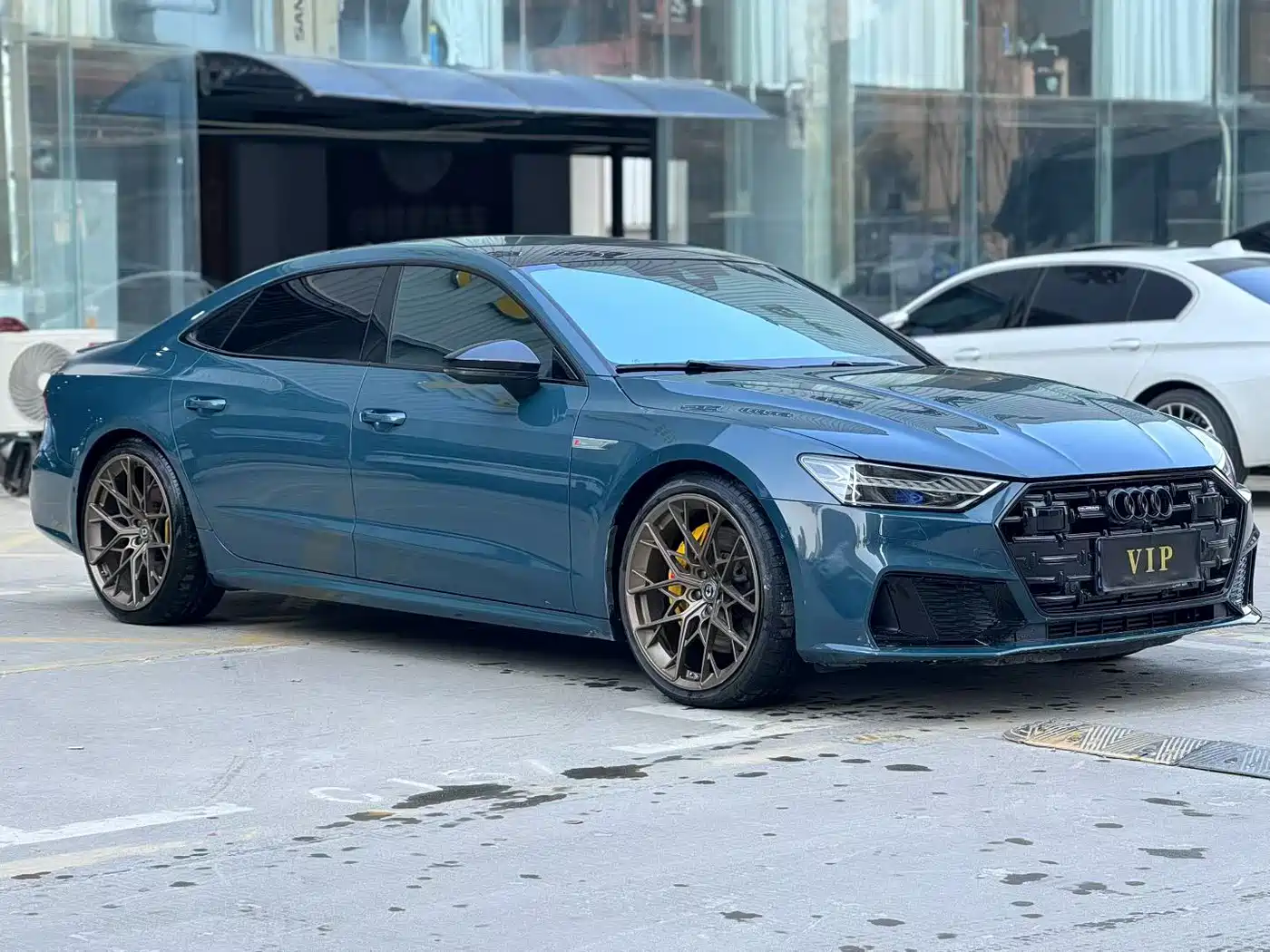AUDI A7L