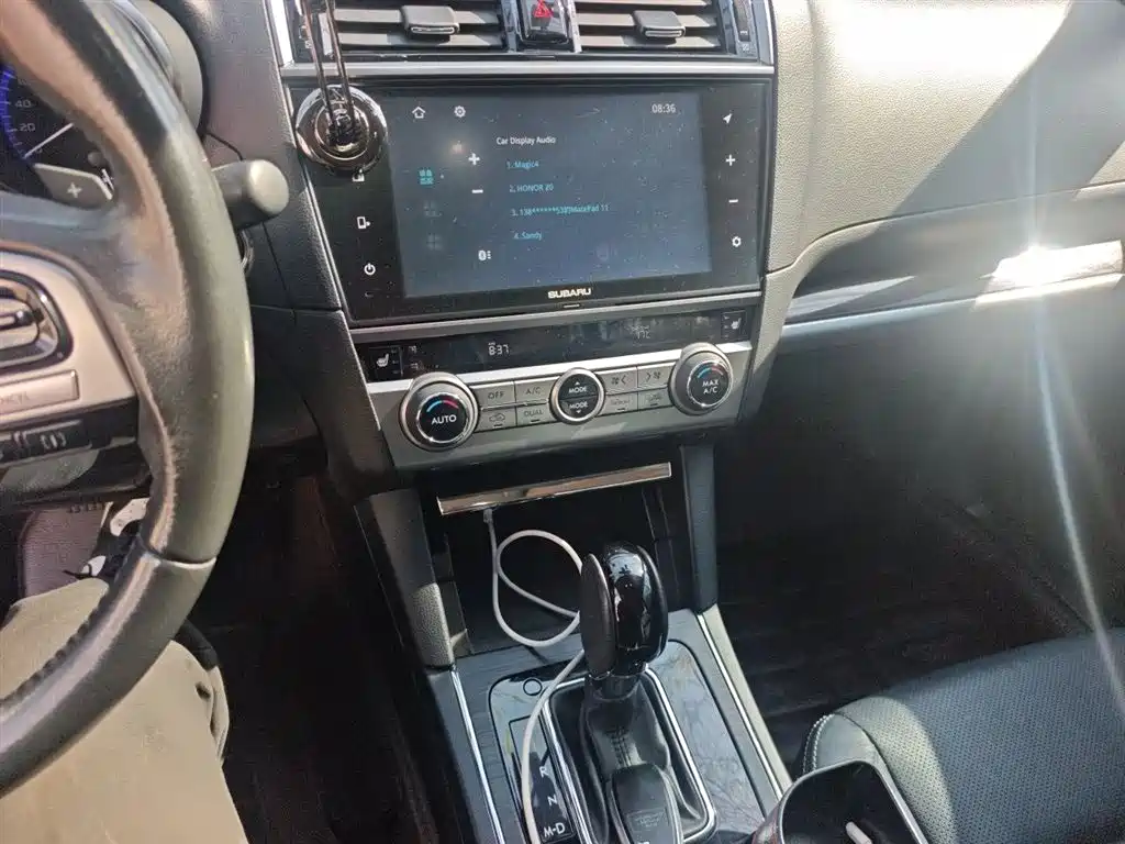 Subaru Outback 2016 2.5i Luxury Navigation Edition фото 6