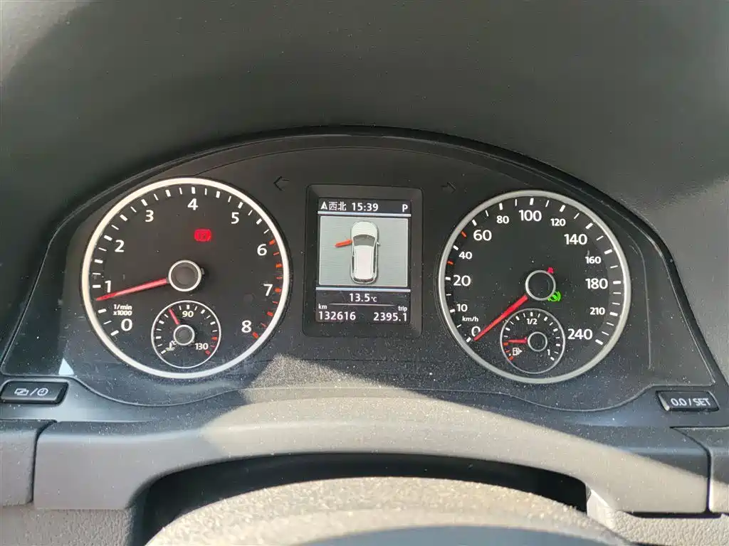 Volkswagen Tiguan 2013 1.8TSI Automatic 2WD Luxury Model фото 4
