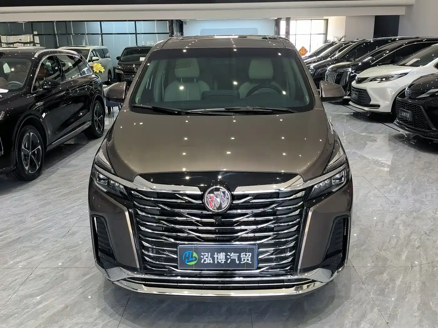 Buick GL8 2023 Land Business Class Premium фото 2