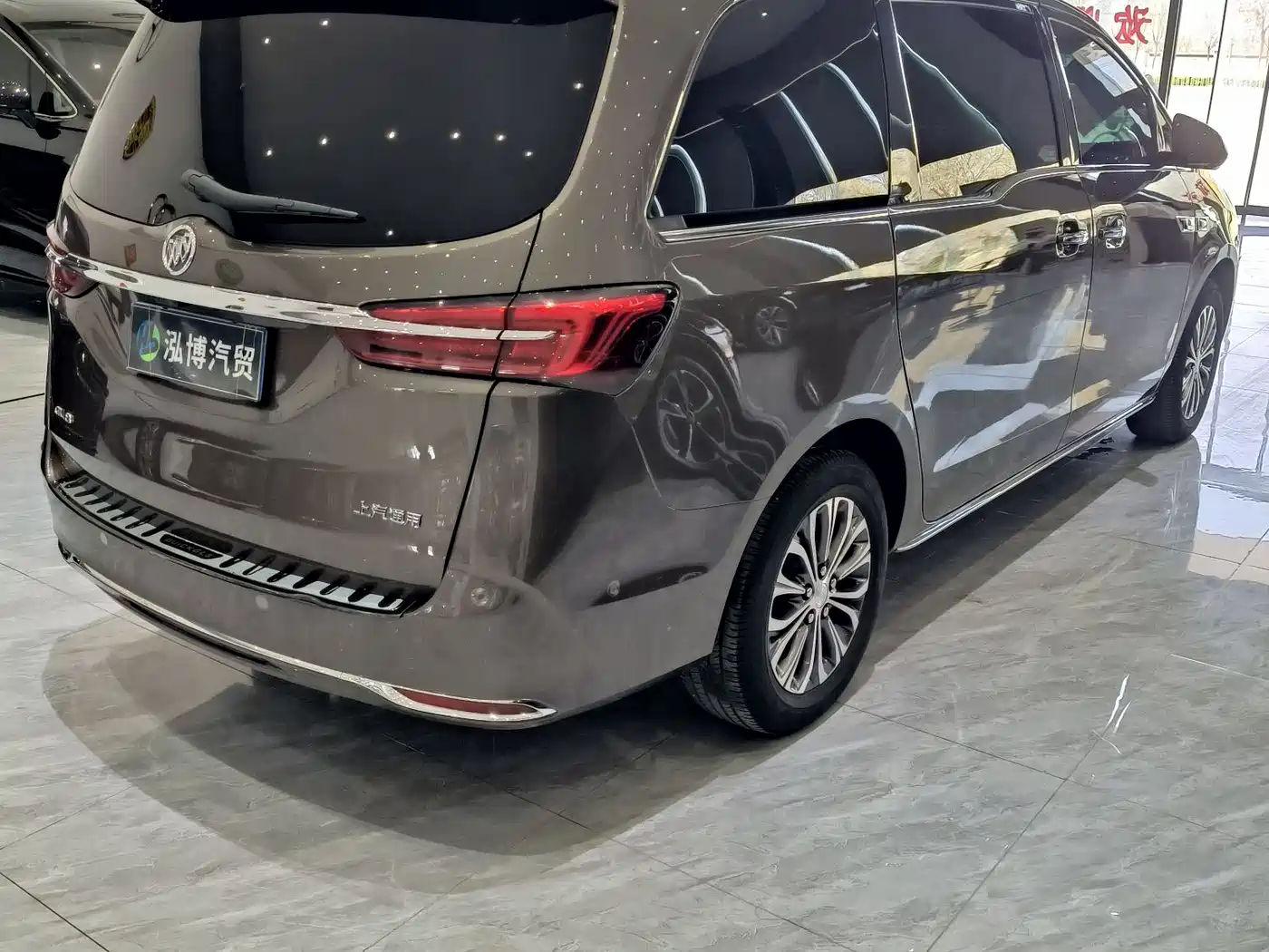 Buick GL8 2023 Land Business Class Premium фото 11