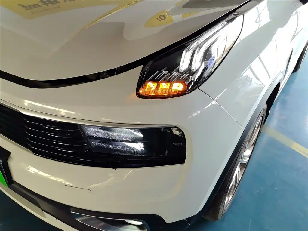 Lynk & Co 01 2017 2.0T 2WD Pro Version фото 18