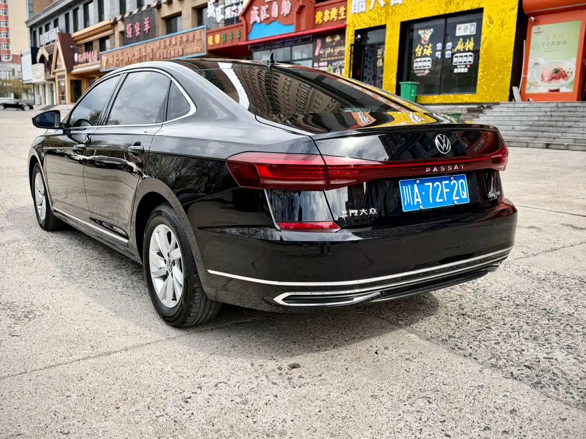 Volkswagen Passat 2022 280TSI Business Edition фото 3
