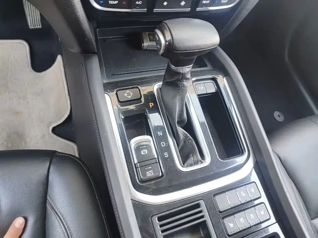 GAC Trumpchi Trumpchi GS8 2017 320T 2WD Luxury Smart Connect (7-seater) фото 14