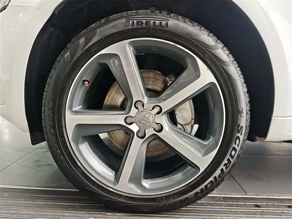 Audi Q5 (Import) 2013 45 TFSI quattro Sport фото 15