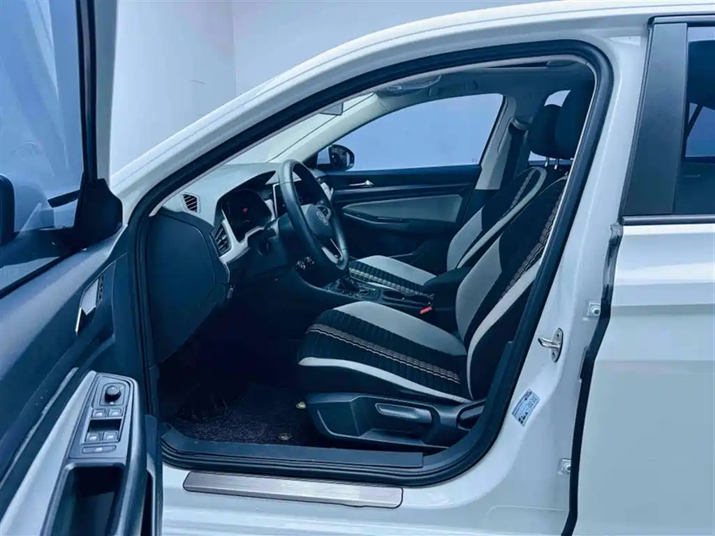 Volkswagen Bora 2023 1.5L Auto Free Ride Limited Edition фото 16