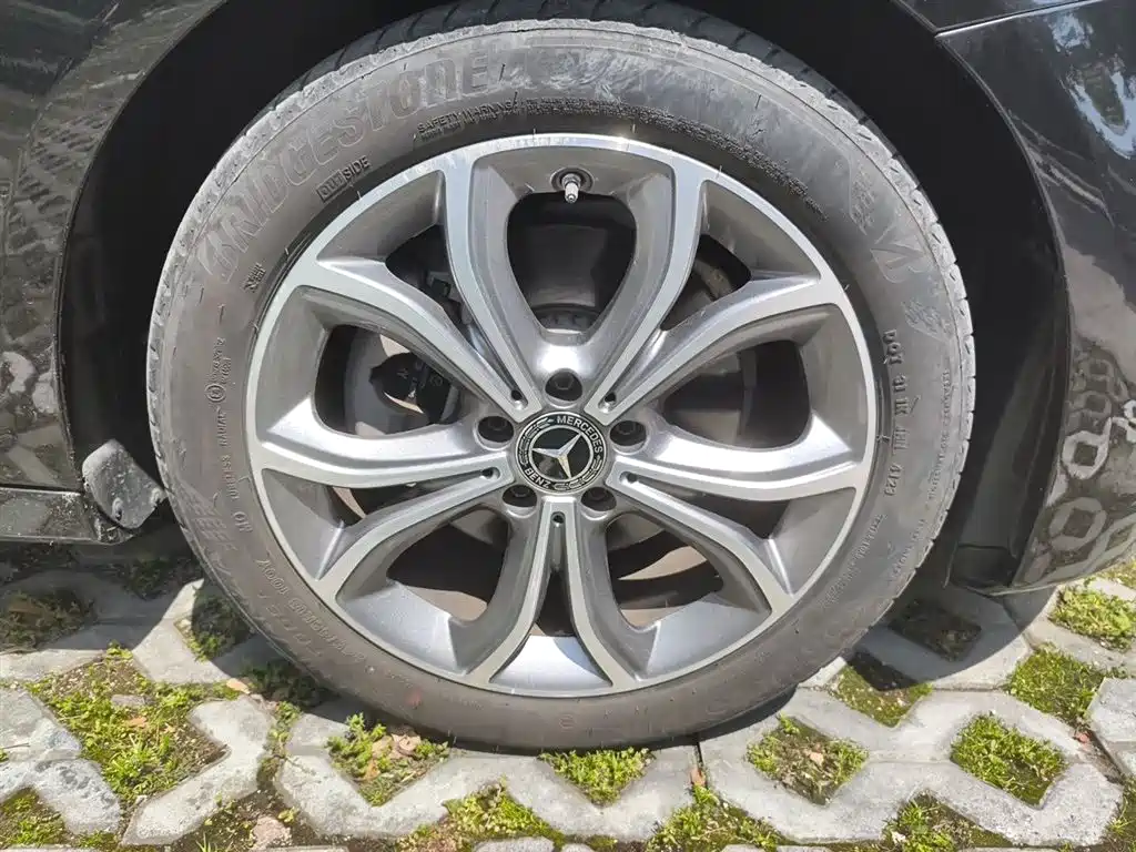 Mercedes-Benz E-Class 2021 E 300 L Sport Premium фото 26