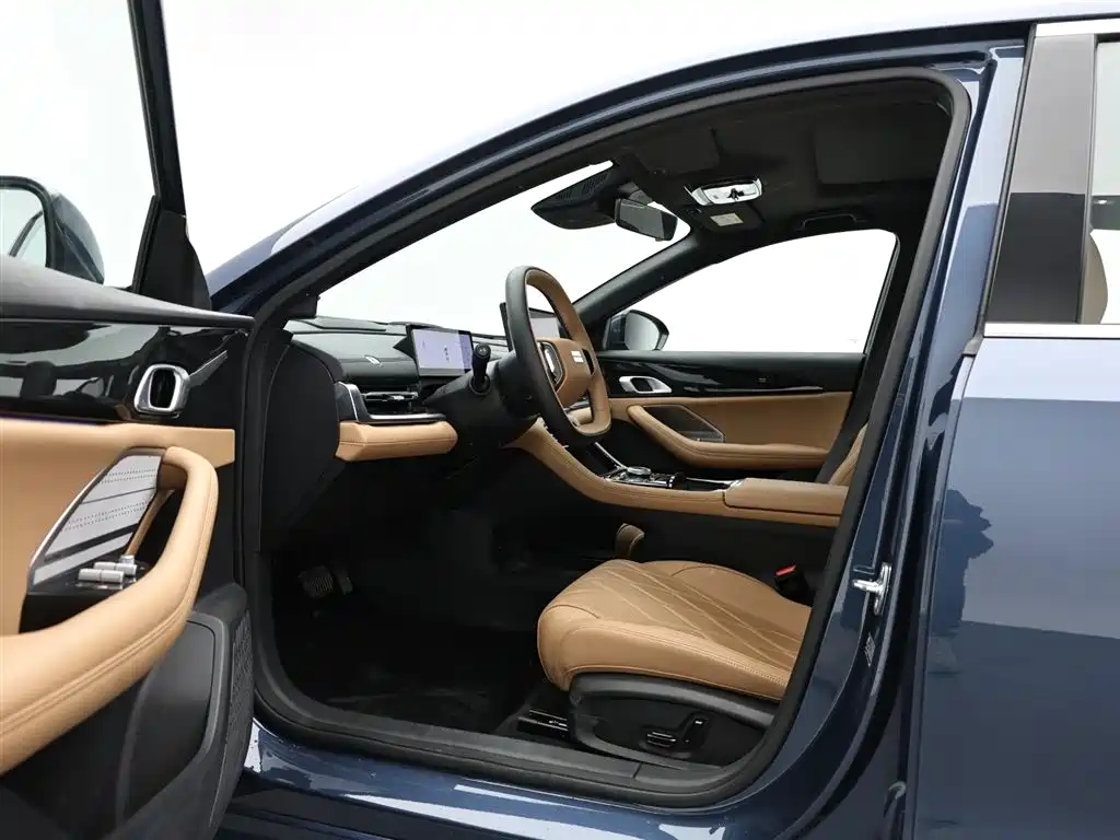 Geely Galaxy Galaxy A7 2025 EM-i фото 11
