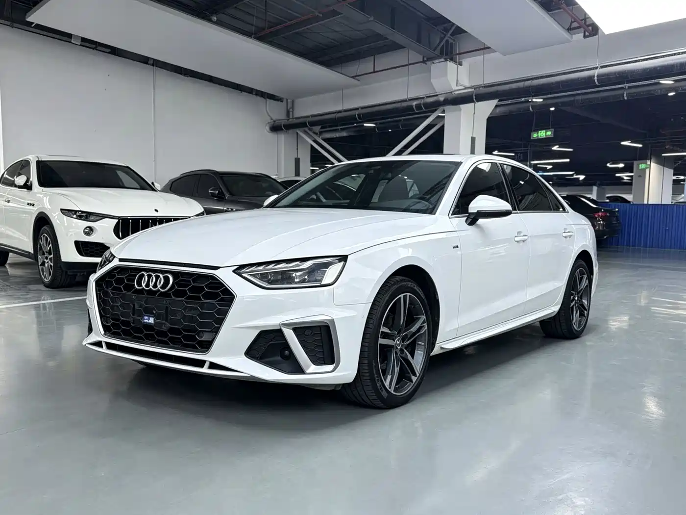 Audi A4L 2020 40 TFSI Luxury Dynamic