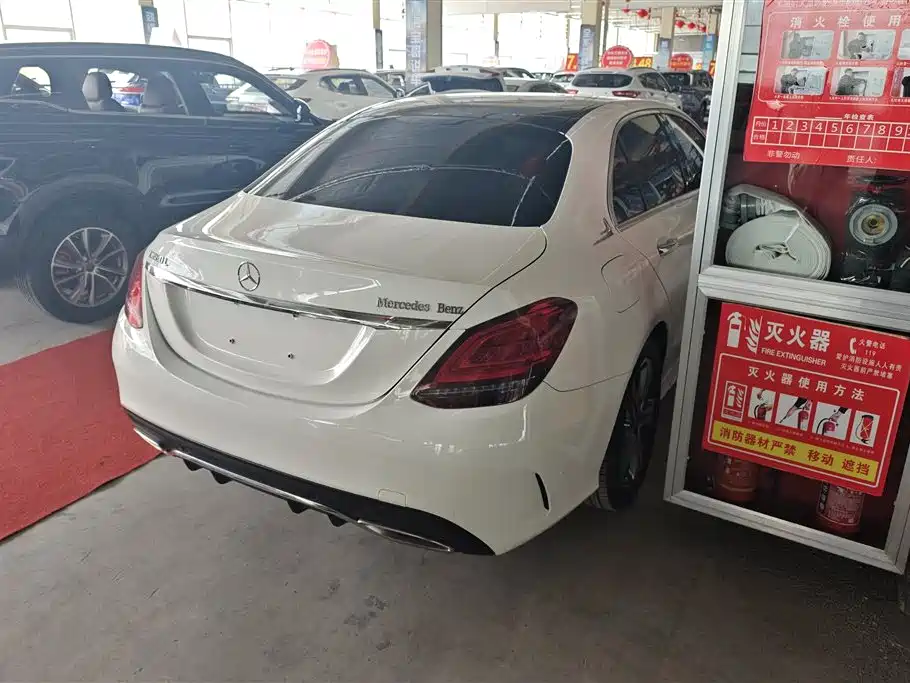 Mercedes-Benz C-Class 2019 Facelift C 260 L Sport фото 3