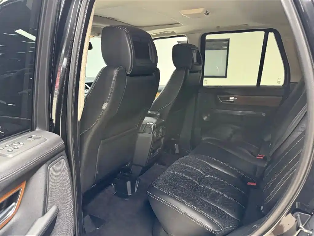 Land Rover Range Rover Sport 2010 5.0 SC V8 HSE фото 8