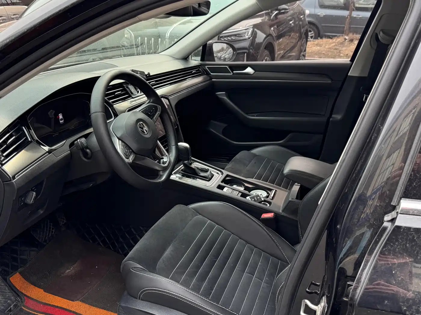 Volkswagen Magotan 2020 330TSI DSG Luxury фото 4