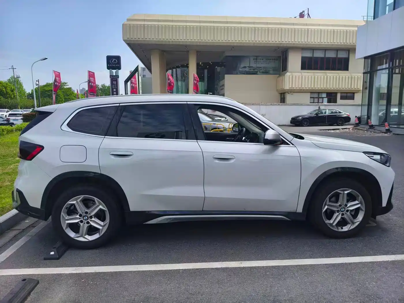 BMW X1 2023 sDrive20Li X Design Package фото 5
