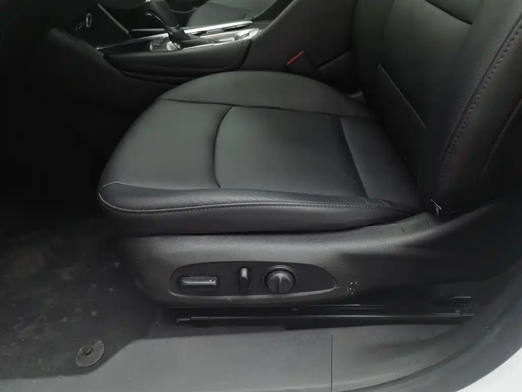 CHEVROLET MAI RUIBAO XL