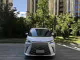 Фото 3 - Lexus LM