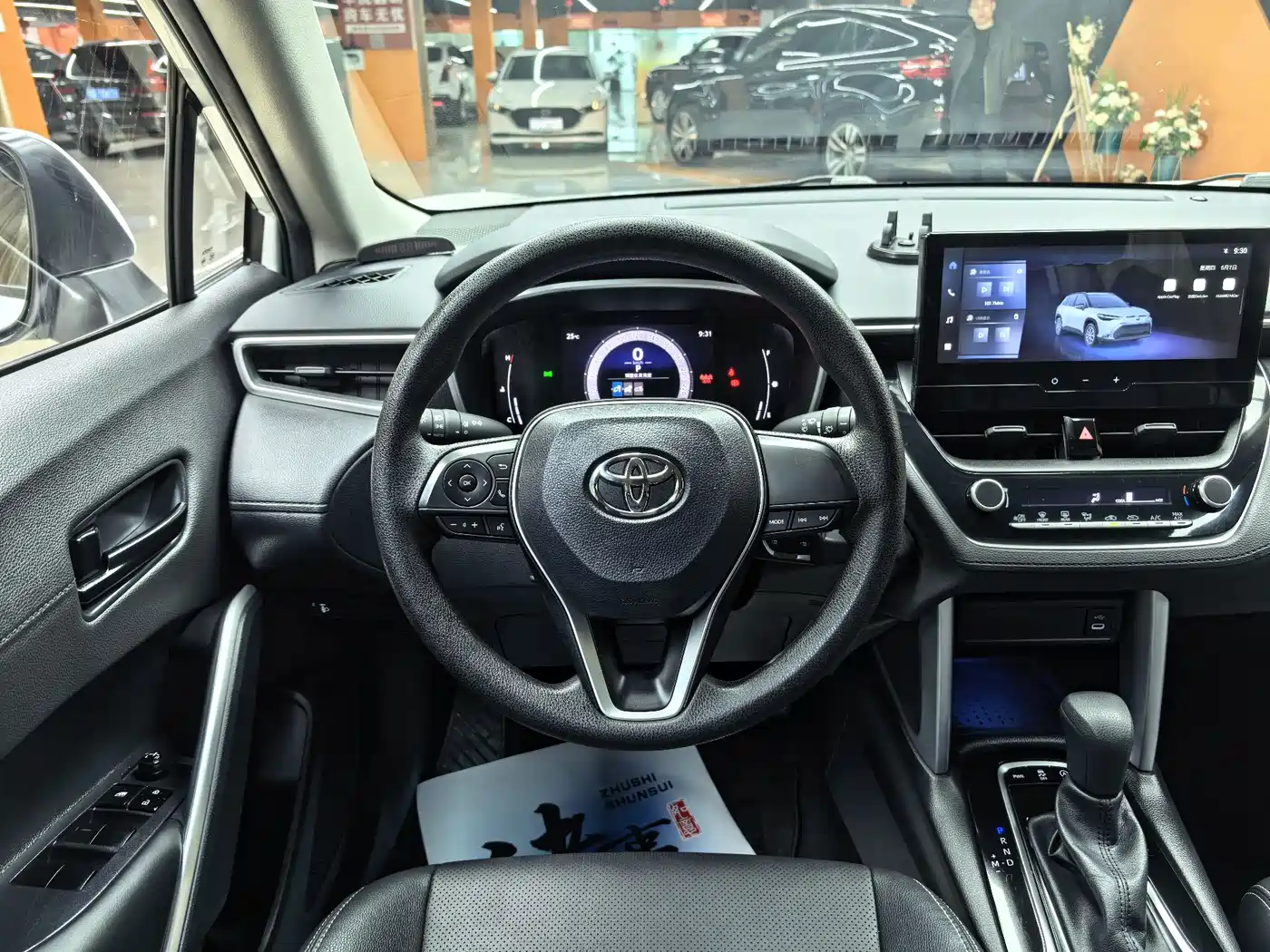 Toyota Frontlander 2024 2.0L CVT Elite Plus Edition фото 8