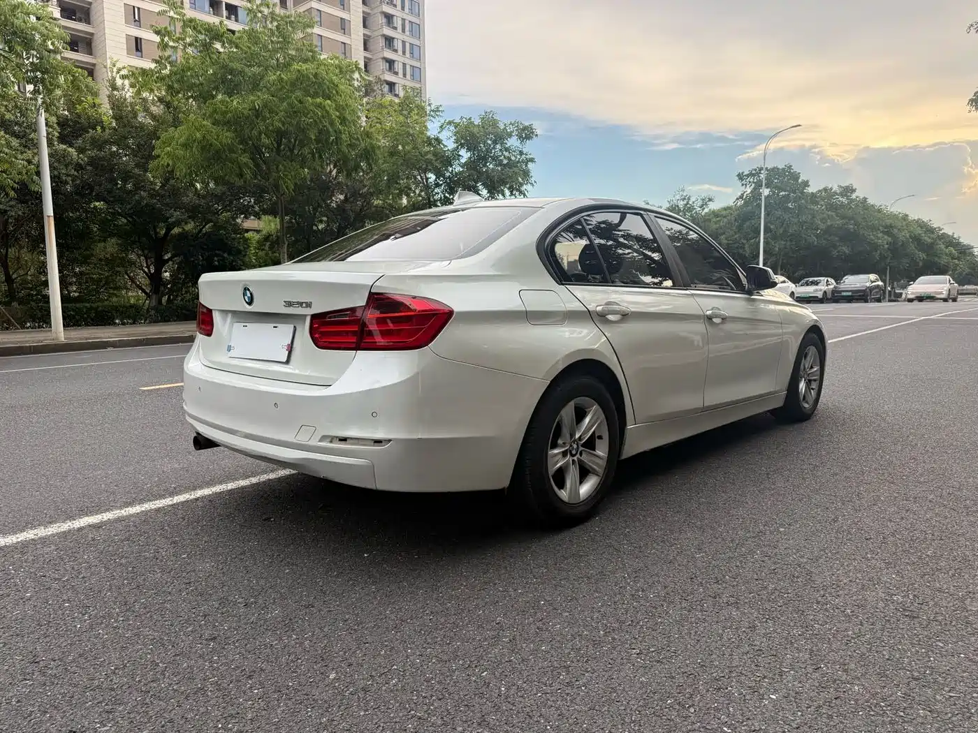Фото 11 - BMW 3 Series