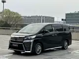 Фото 1 - Toyota Vellfire