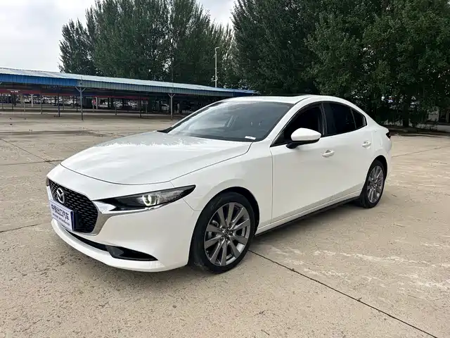 Mazda Mazda3 Axela 2.0L, автомат