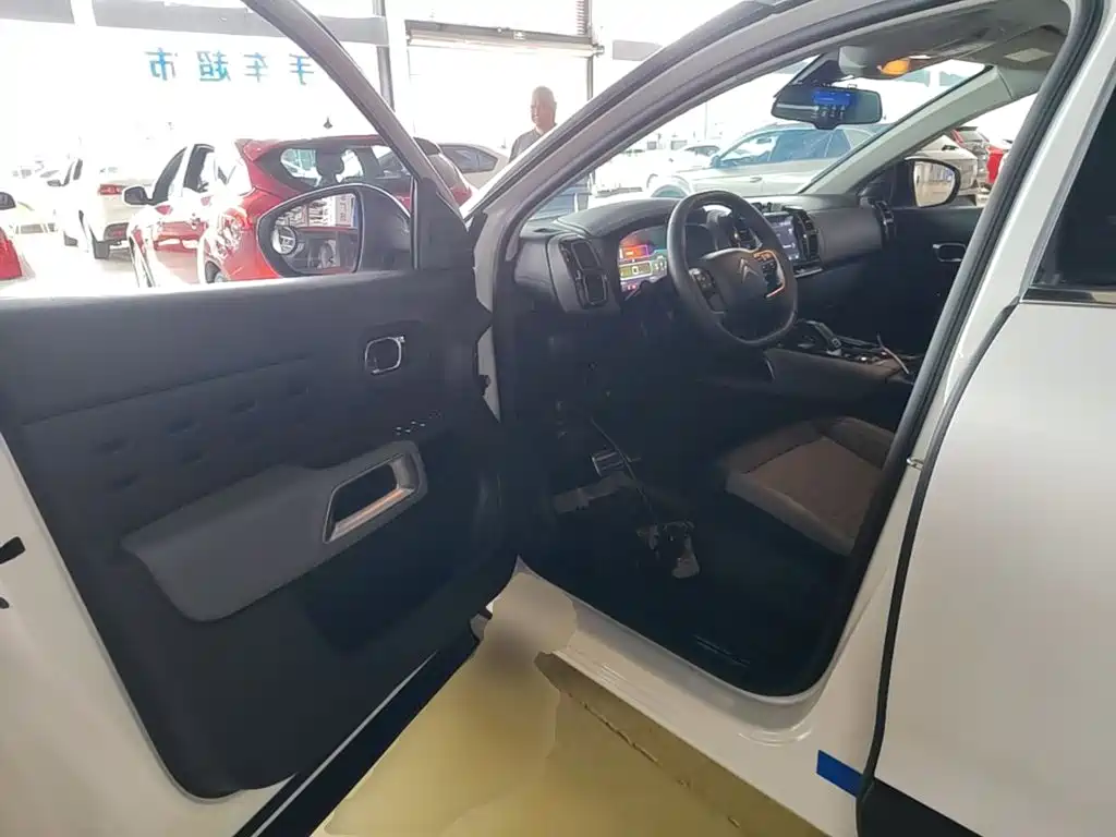 Фото 16 - Citroën Tianyi C5 AIRCROSS