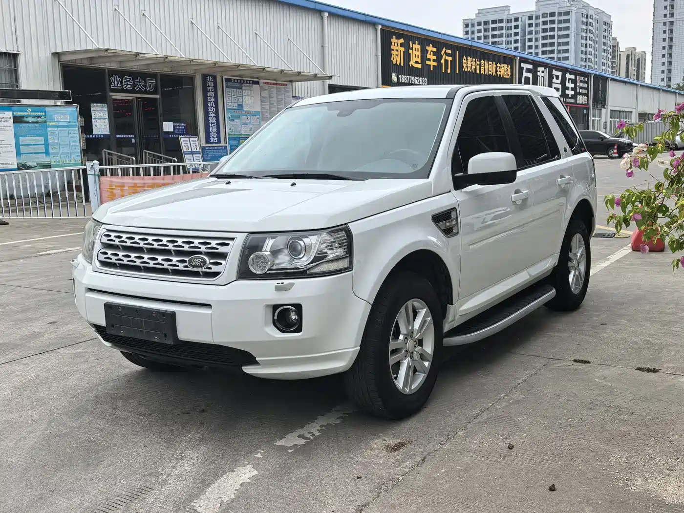 Land Rover Freelander 2 2014 2.0T Si4 SE Gasoline Edition