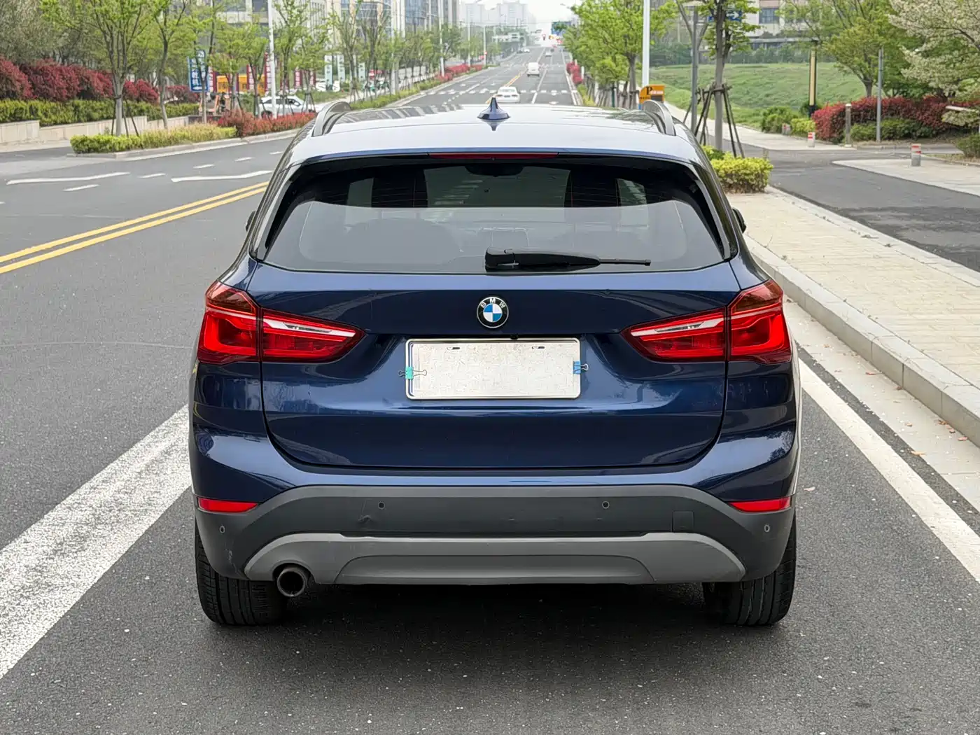 BMW X1 2018 sDrive18Li Fashion Model фото 5