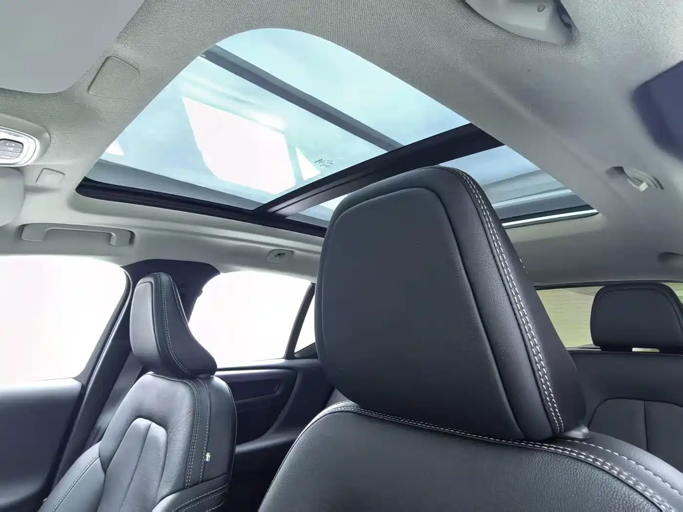 Фото 5 - Volvo XC40 (Import)