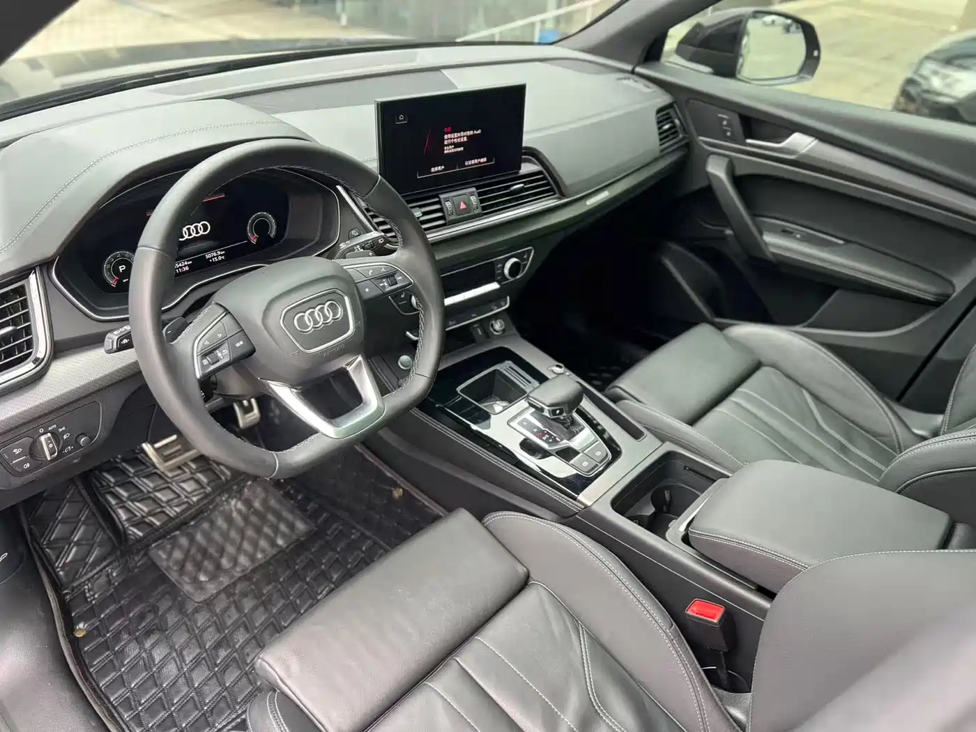 Audi Q5L 2023 40T Luxury Dynamic фото 5