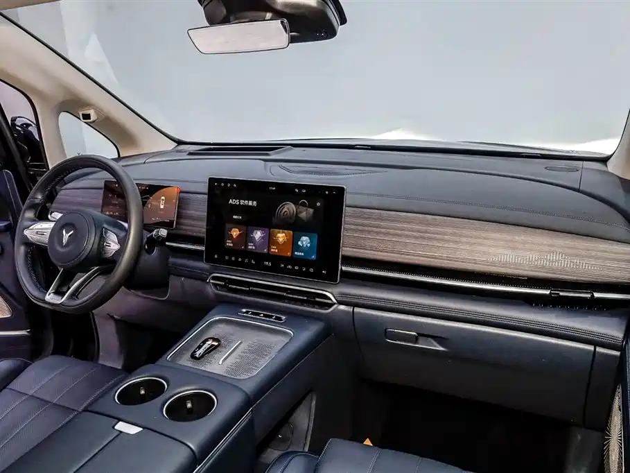 Voyah Auto Voyah Dreamer 2026 PHEV Qiankun Pro фото 33