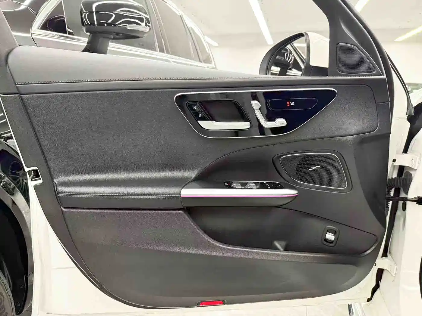 Mercedes-Benz C-Class 2024 Second Facelift C 260 L Sport фото 14