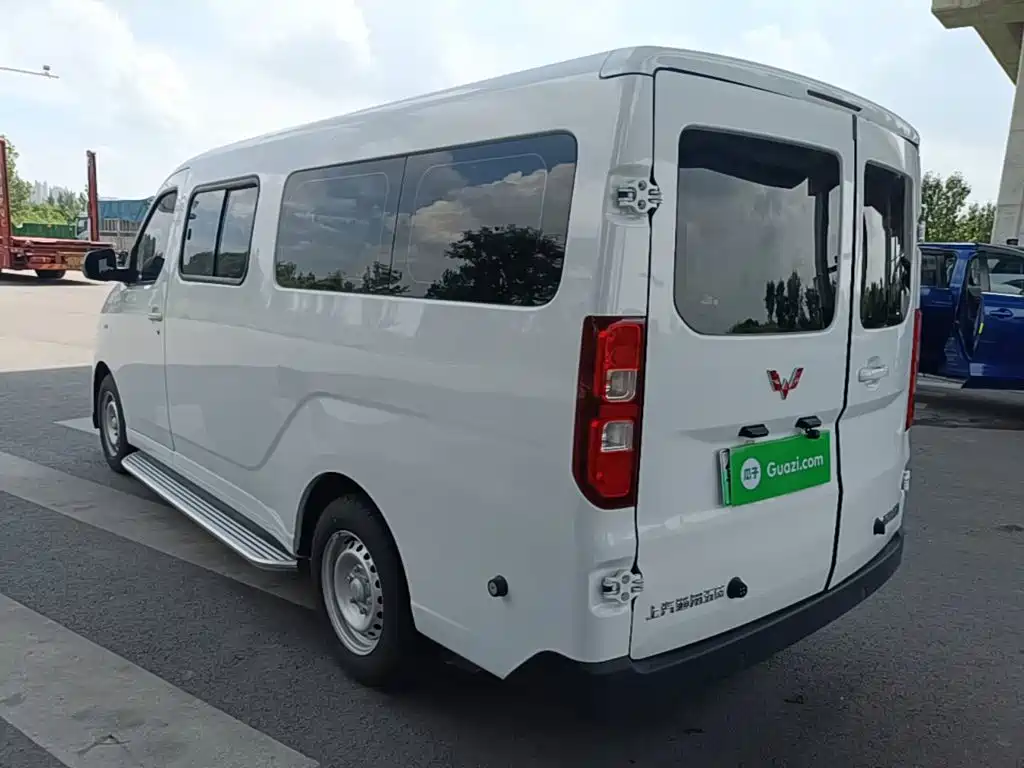 Wuling Motors Wuling Yangguang 2025 2025 400km Bus Comfort Edition