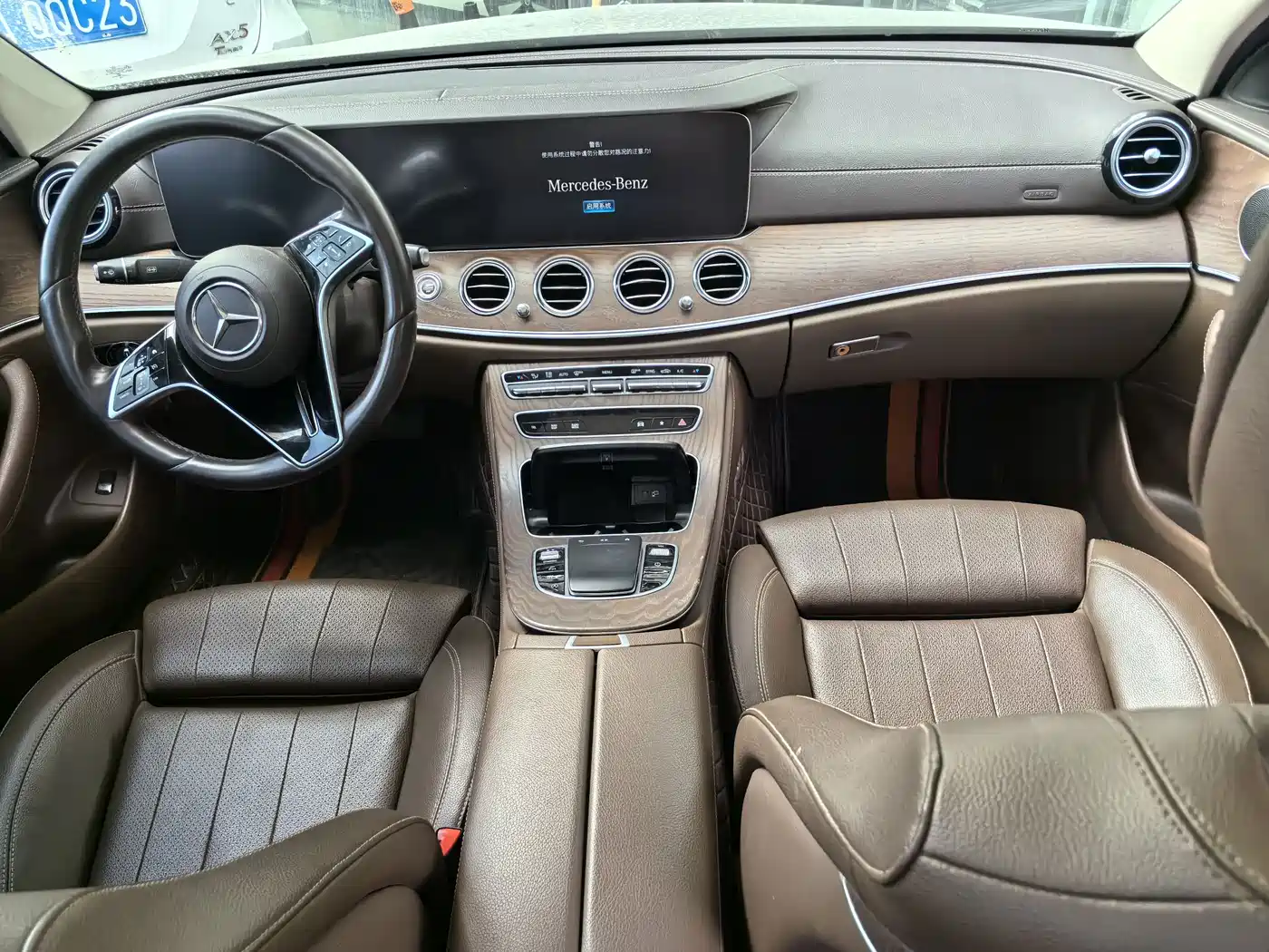 Mercedes-Benz E-Class 2022 E 300 L Fashion фото 9