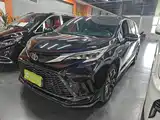 Фото 1 - Toyota Granvia