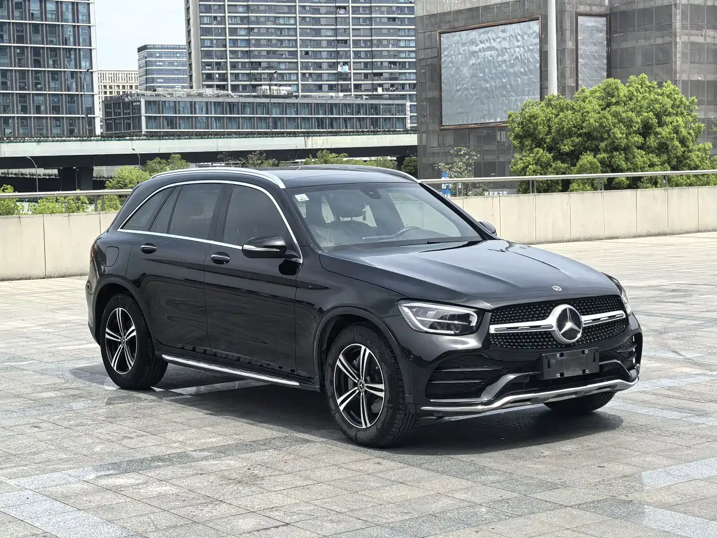 Mercedes-Benz GLC 2020 GLC 260 L 4MATIC Luxury фото 2