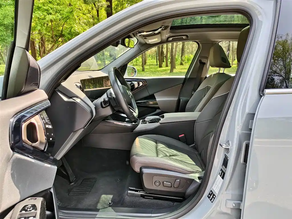 BMW X3 2025 xDrive30L Premium M Sport Package фото 4