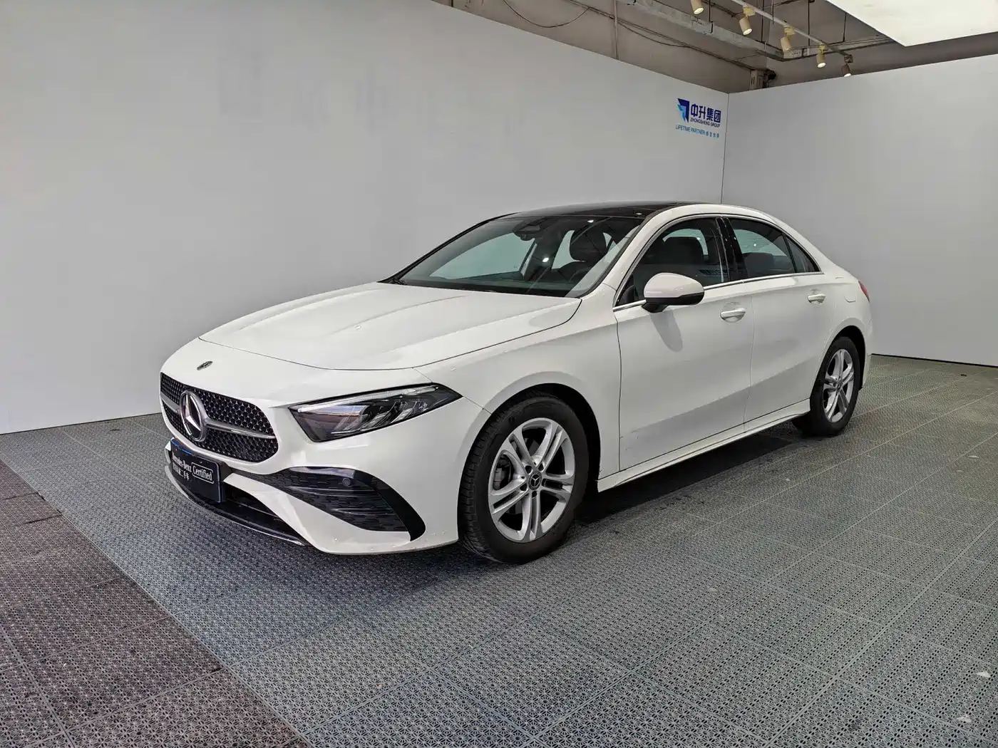 Mercedes-Benz A-Class 2025 A 180 L