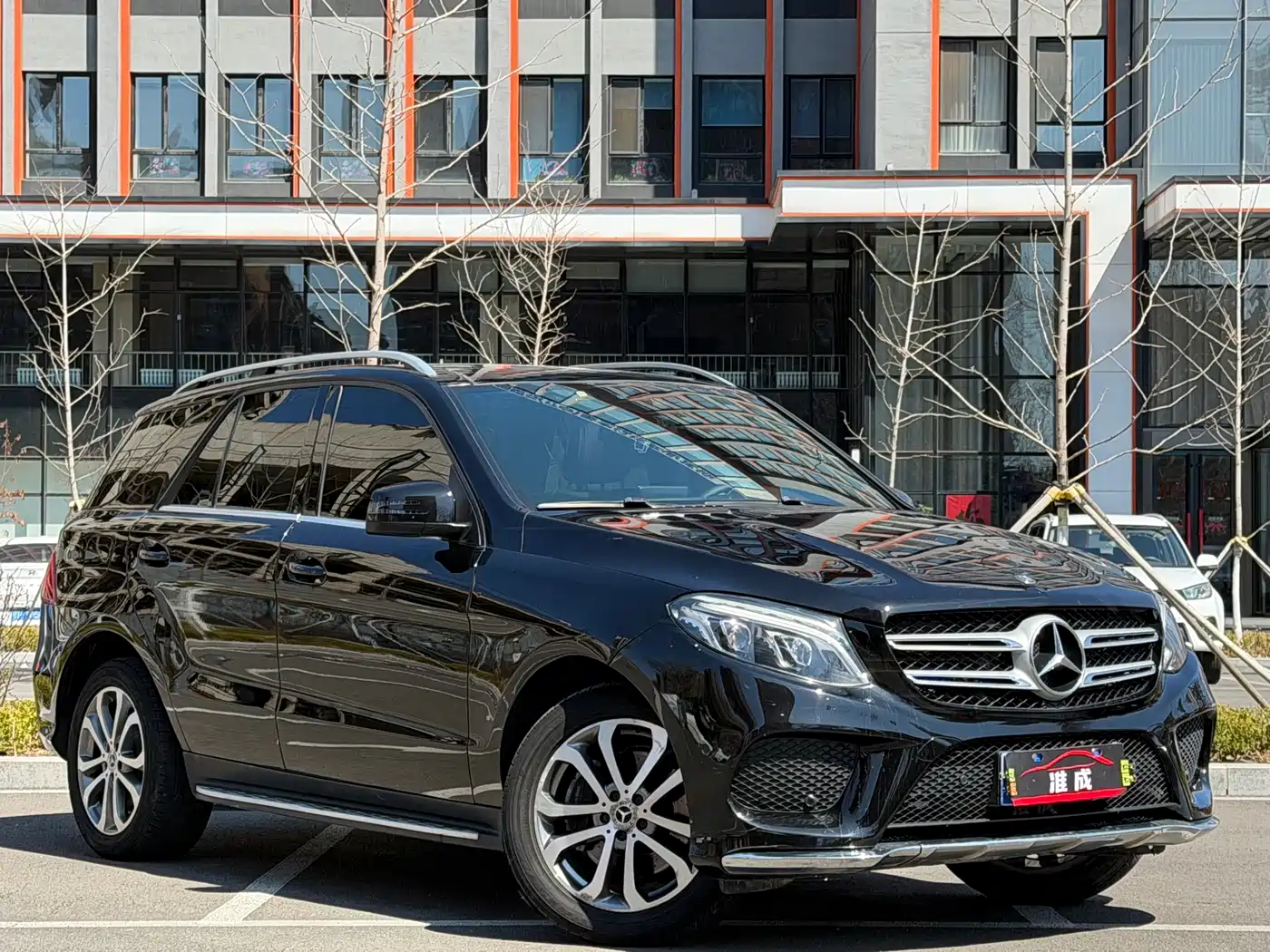 Mercedes-Benz GLE 2017 GLE 320 4MATIC Luxury фото 3