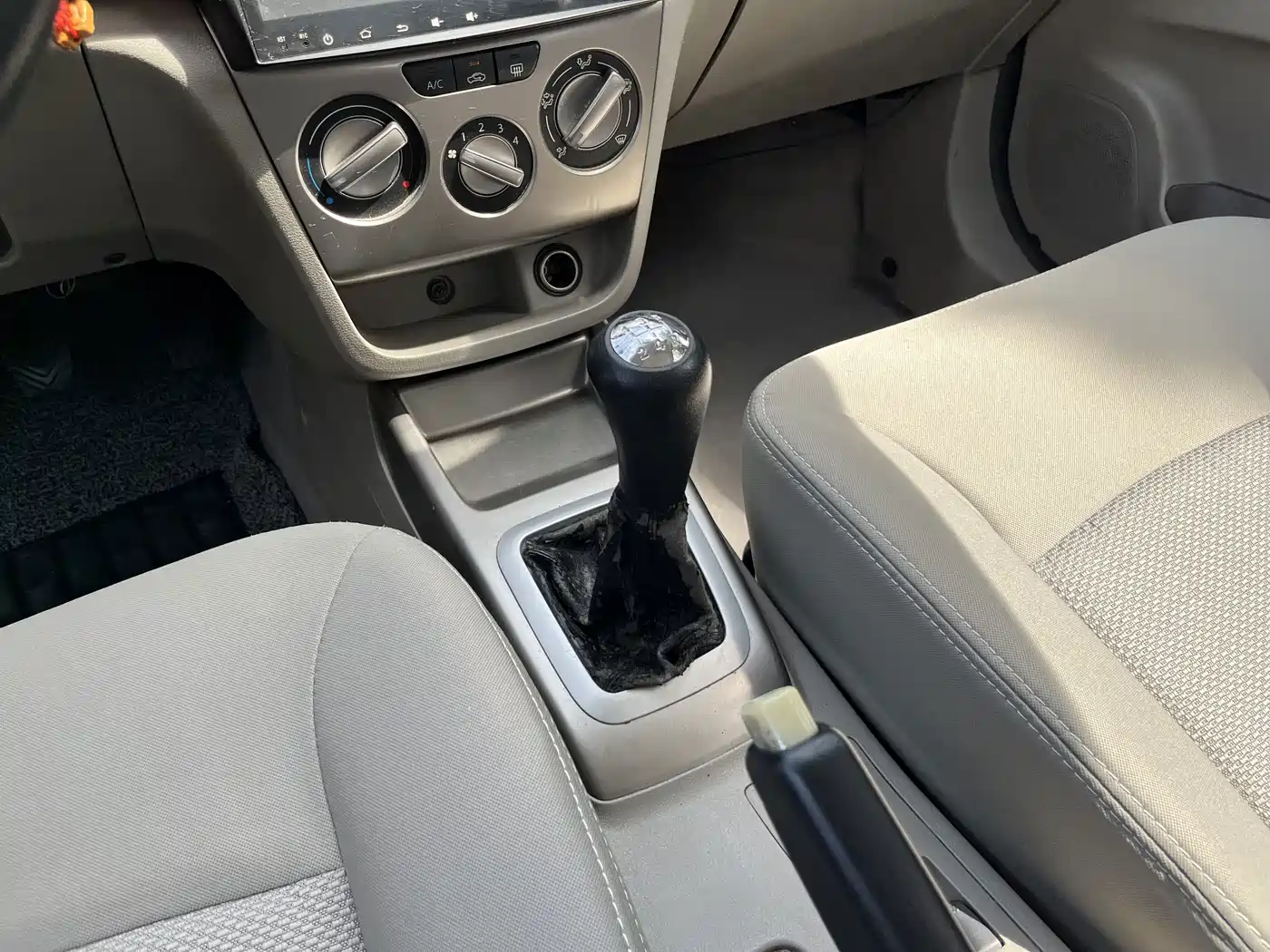 Changan Yuexiang V3 2013 2012 1.3L Manual Comfort China IV