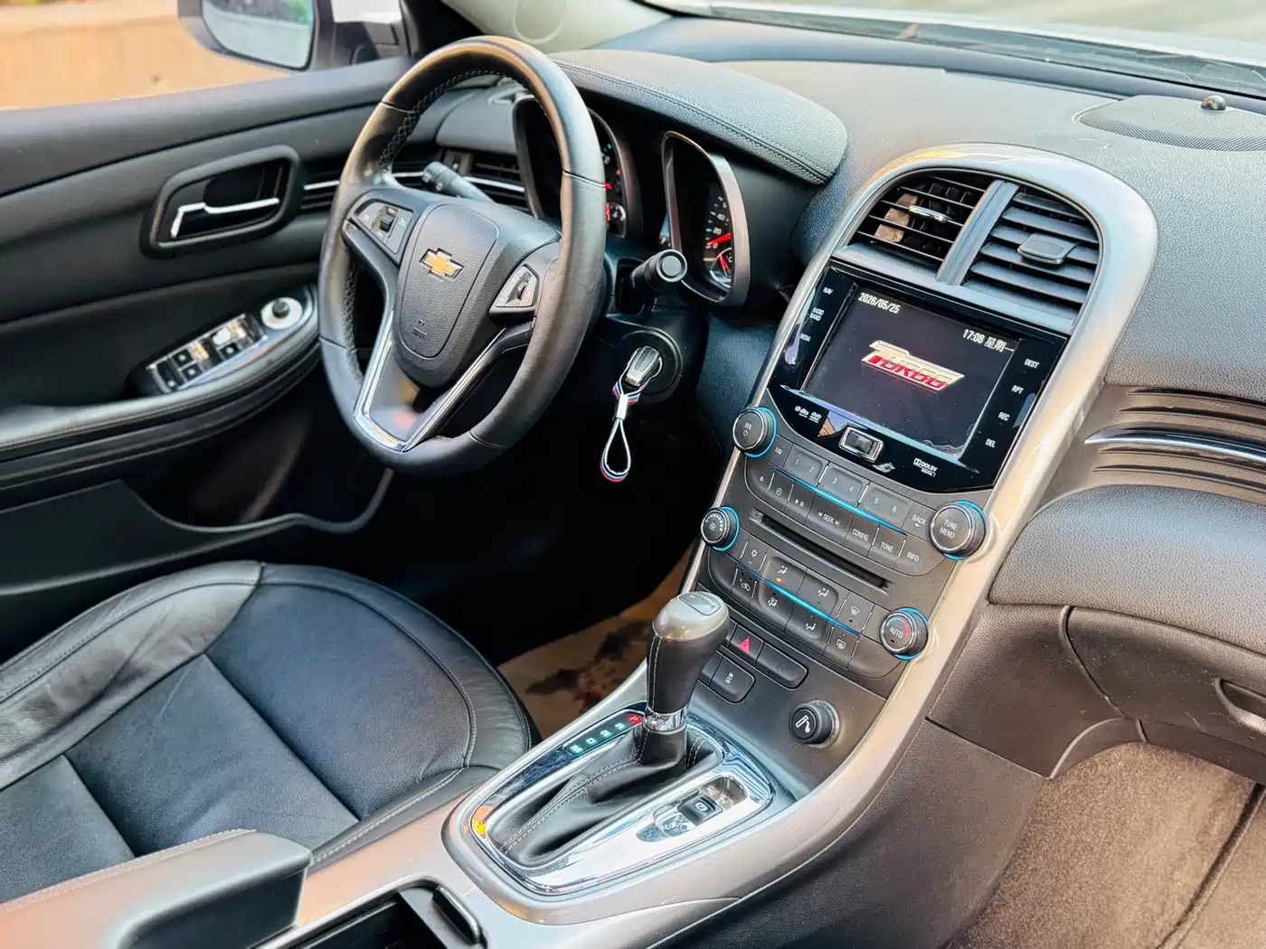 Chevrolet Malibu 2014 1.6T Automatic Luxury фото 9
