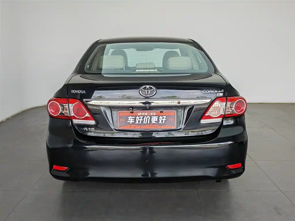 Toyota Corolla 2012 Styling Edition 1.8L CVT GL-i фото 4
