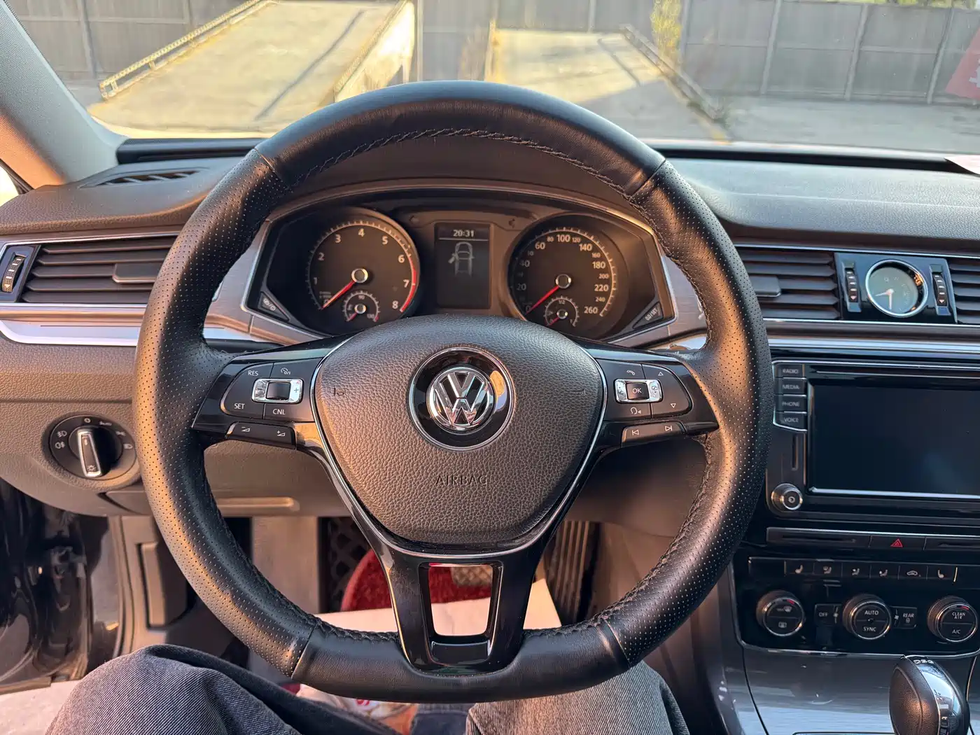Volkswagen Passat 2017 330TSI DSG Prestige фото 13