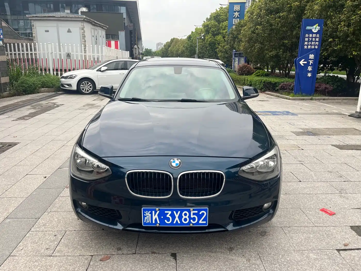 BMW 1 Series (Import) 2013 Facelift 116i Leading Model фото 2