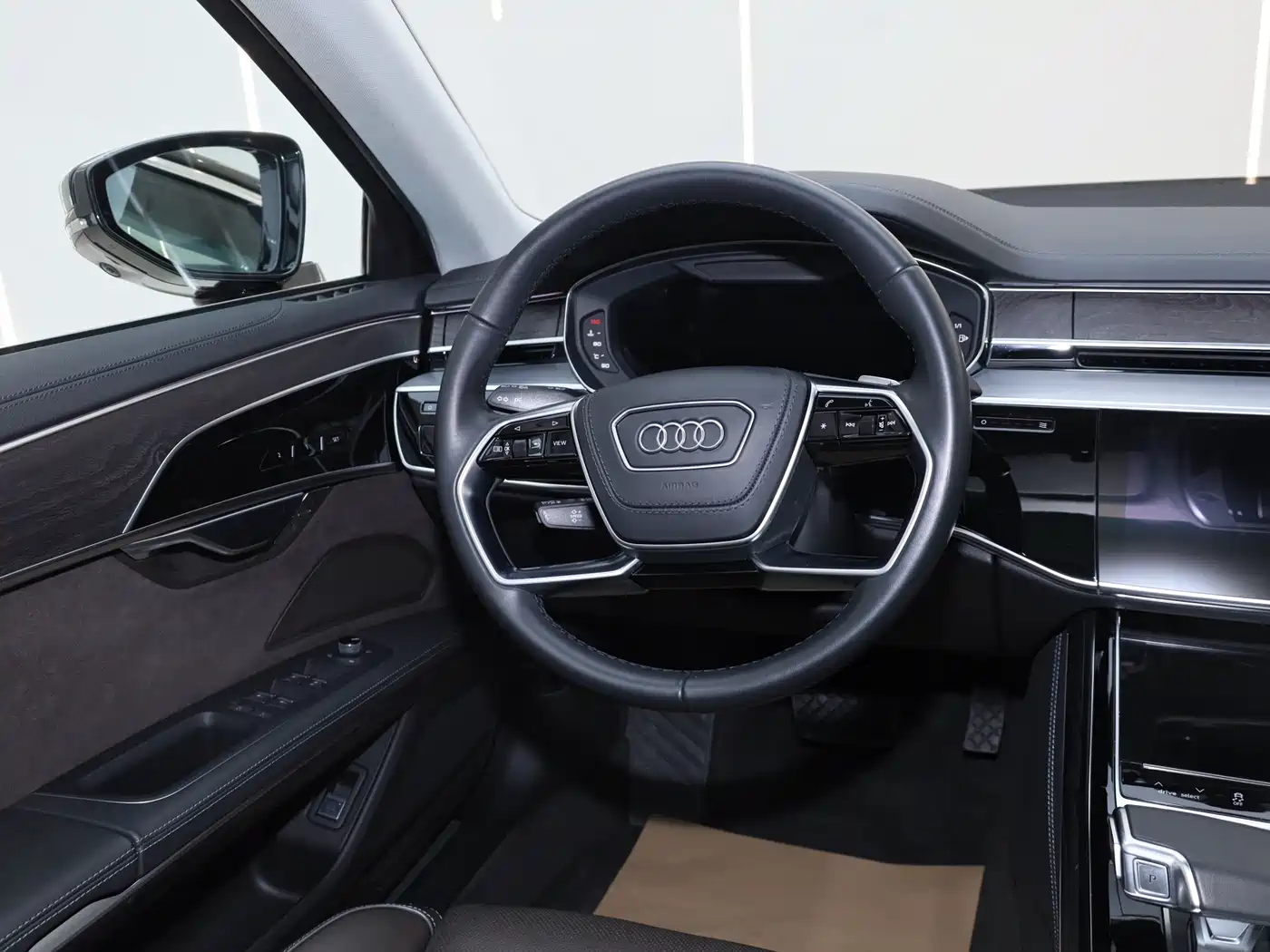 Audi A8 2023 A8L 50 TFSI quattro Exclusive фото 19