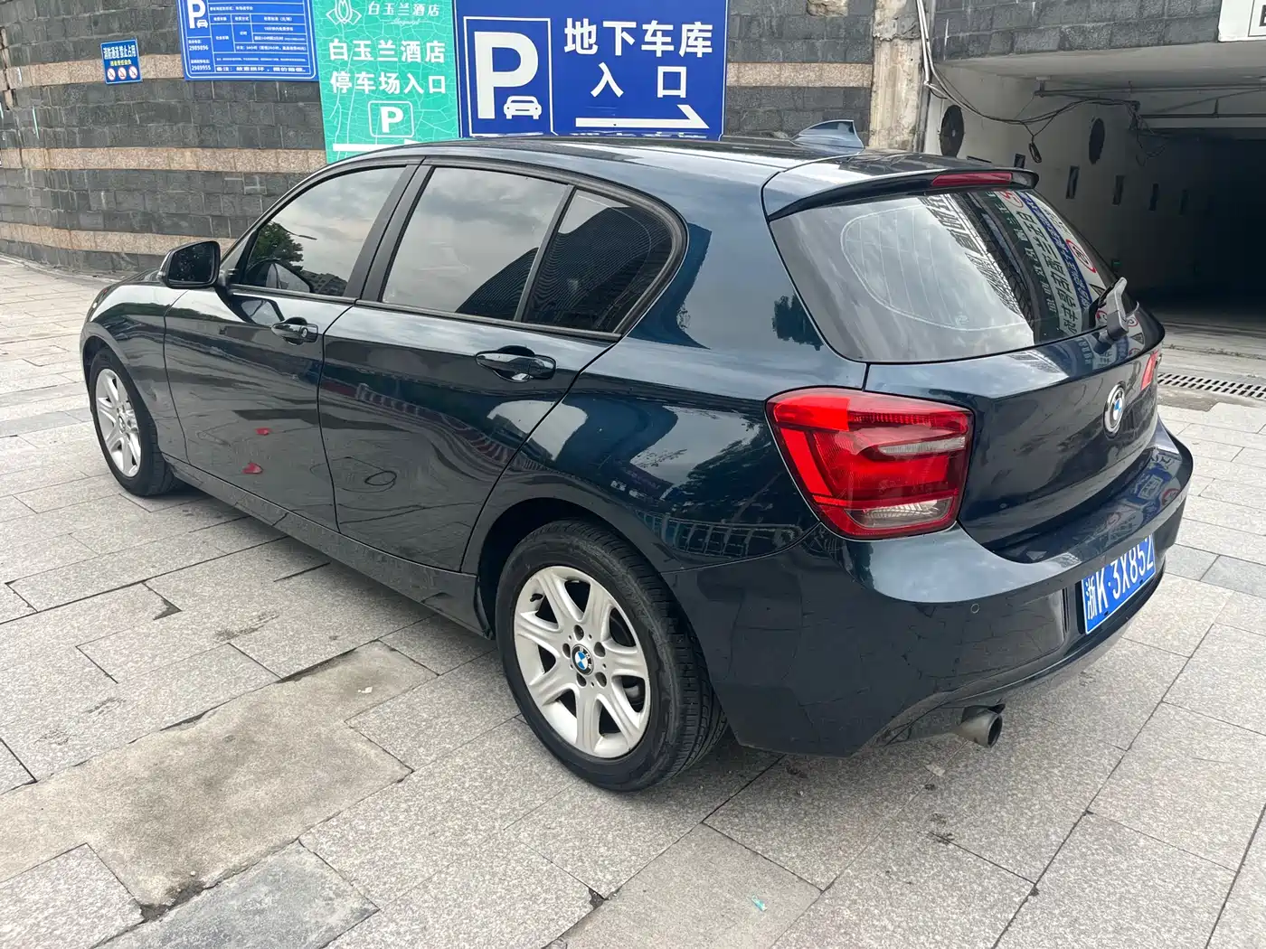 BMW 1 Series (Import) 2013 Facelift 116i Leading Model фото 5